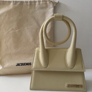 Jacquemus Off-White Le Papier 'Le Chiquito Nœud' Bag in Ivory